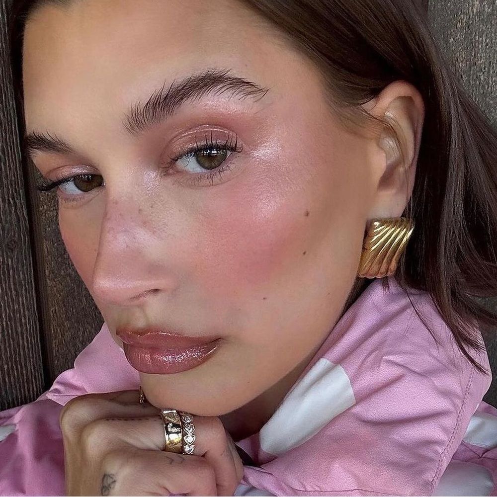 Vintage stud earrings A115